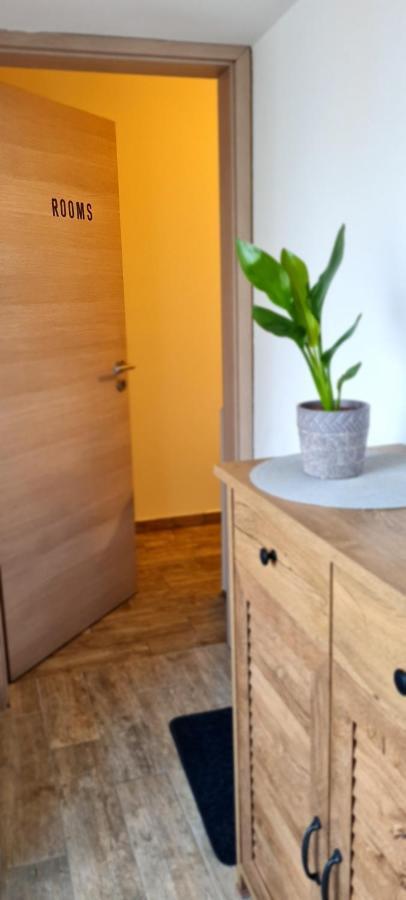 Friz&Fany Postojna City Center Экстерьер фото
