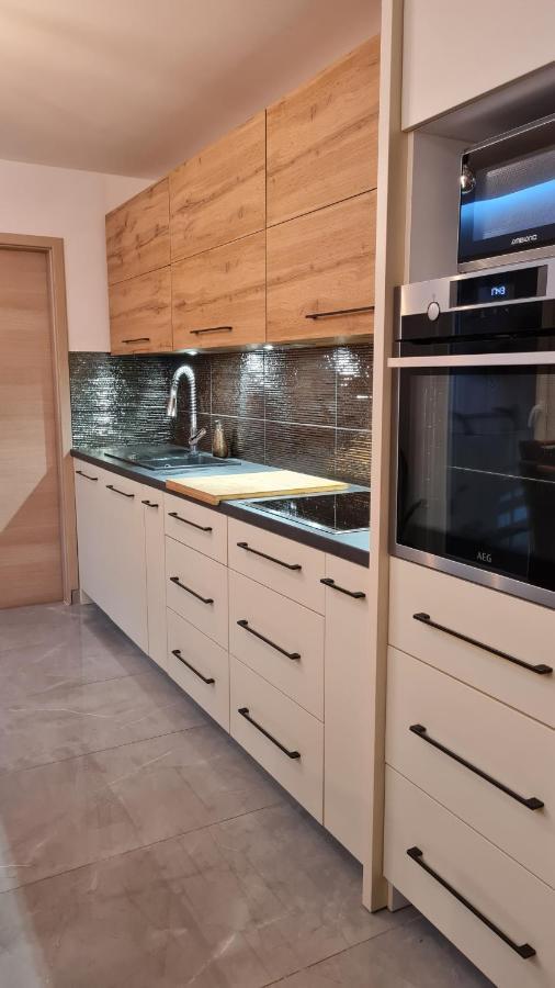 Friz&Fany Postojna City Center Экстерьер фото