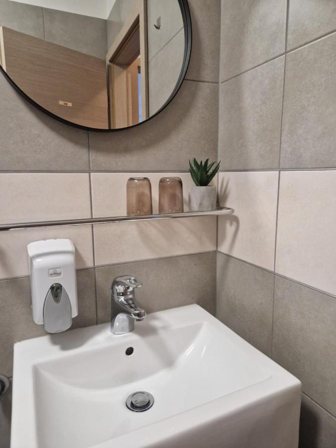 Friz&Fany Postojna City Center Экстерьер фото