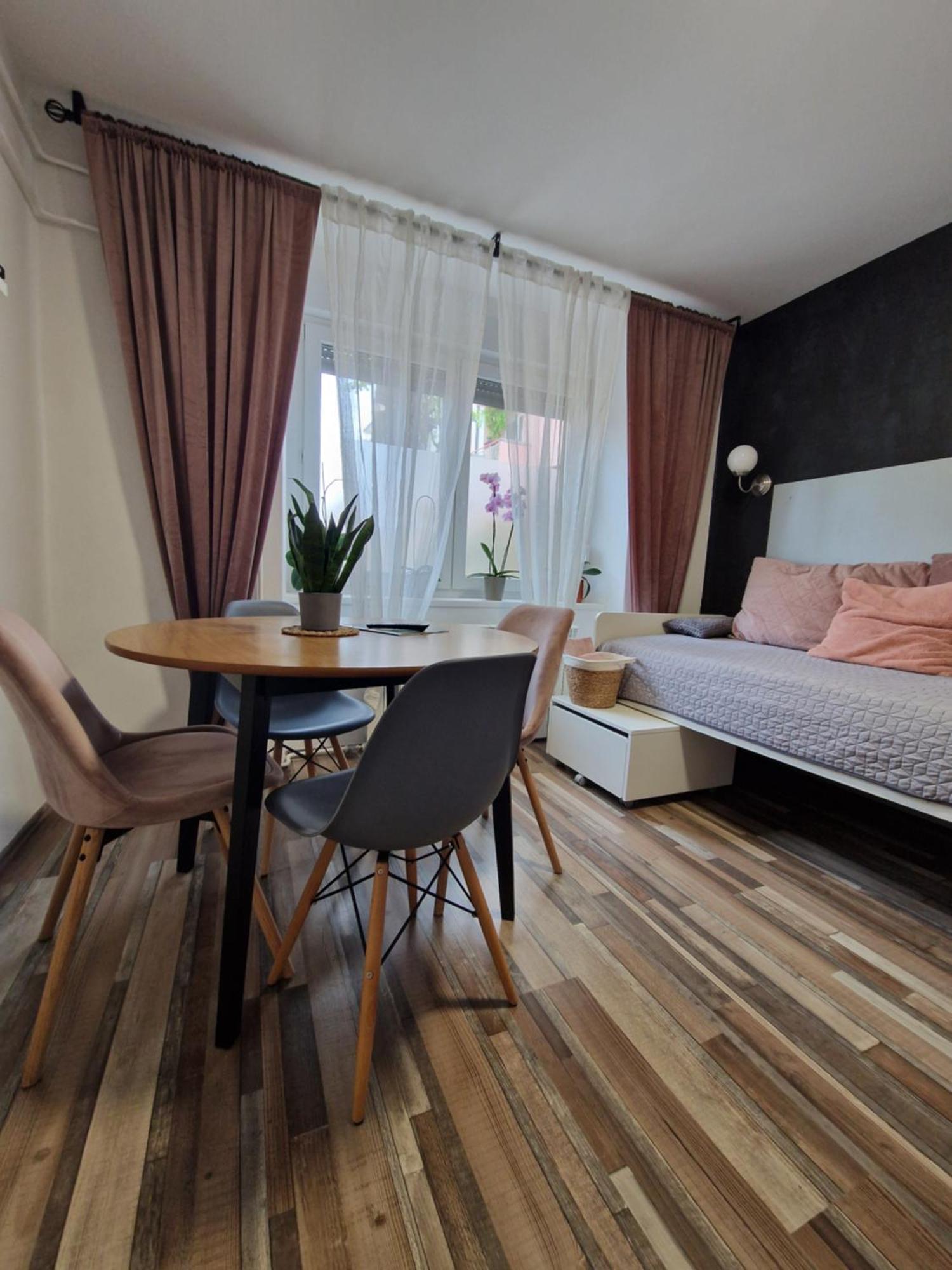 Friz&Fany Postojna City Center Экстерьер фото